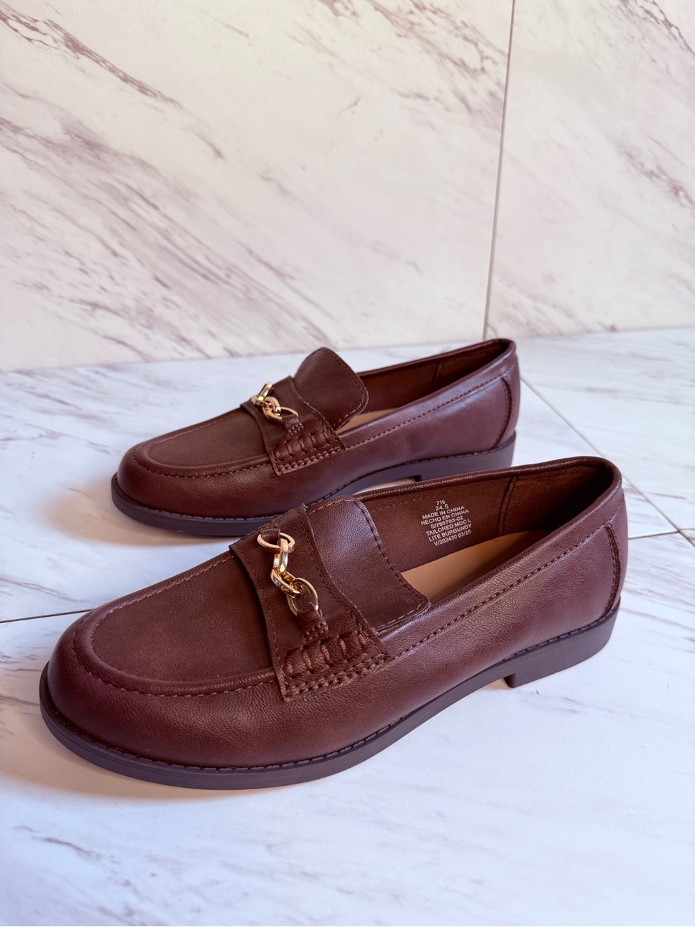 Old Navy Brown Gold Chain Slip On Loafers Shoes Womens Size 9 Workwear Flat